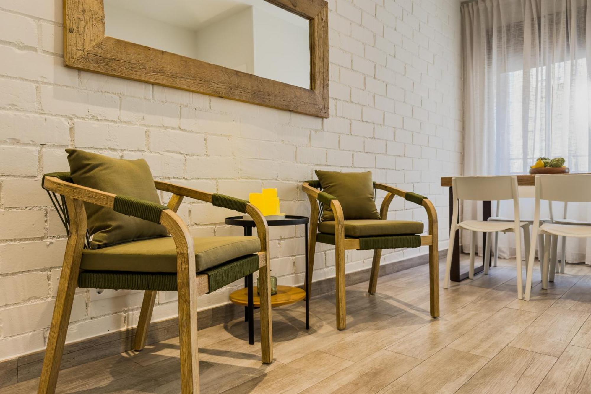 Novus Homes Barcelona Santa Eulalia L'Hospitalet de Llobregat Eksteriør bilde