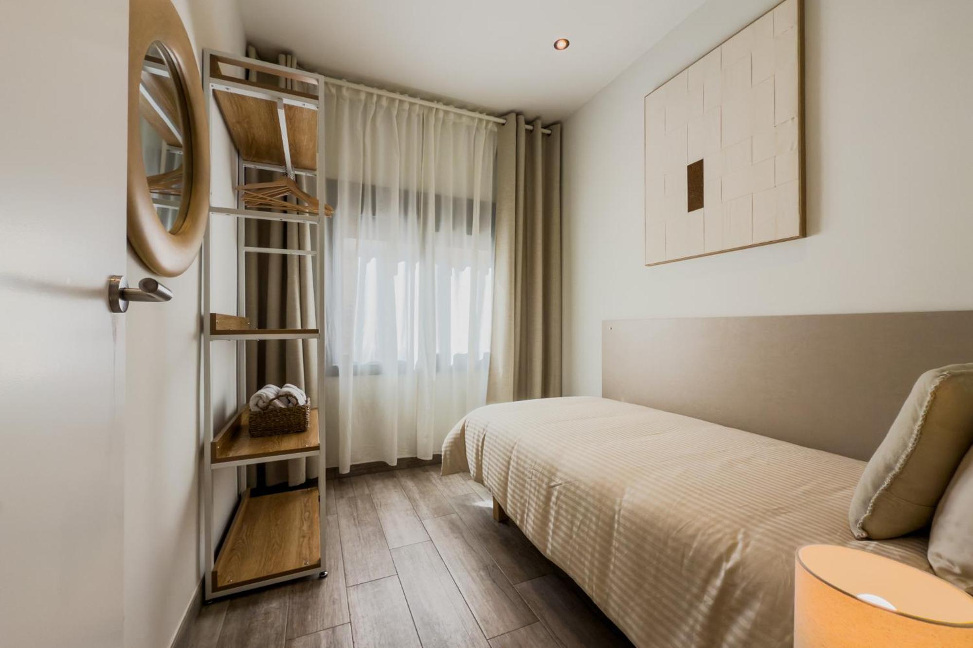 Novus Homes Barcelona Santa Eulalia L'Hospitalet de Llobregat Eksteriør bilde